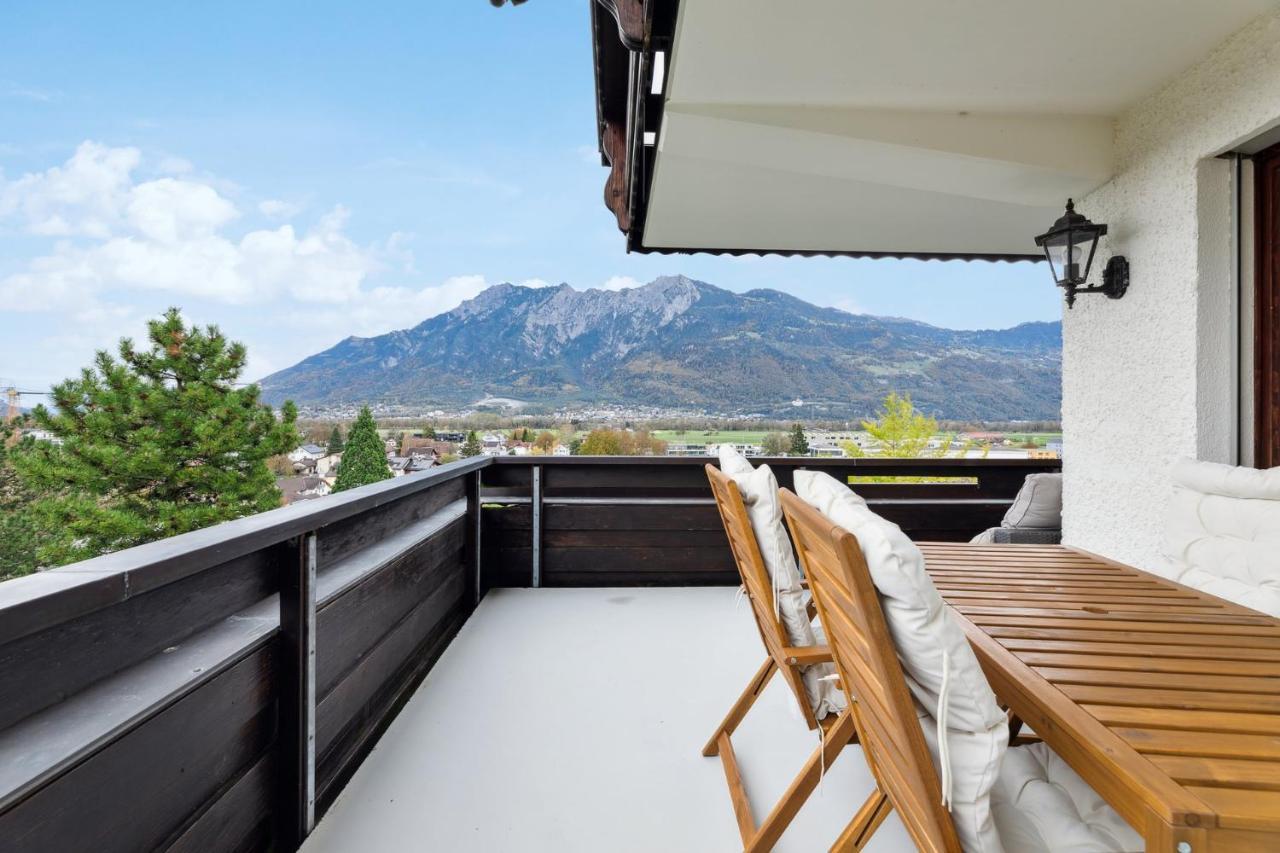 Sonniges Apartment Mit Traumhaftem Bergblick Buchs (St. Gallen) Exterior foto